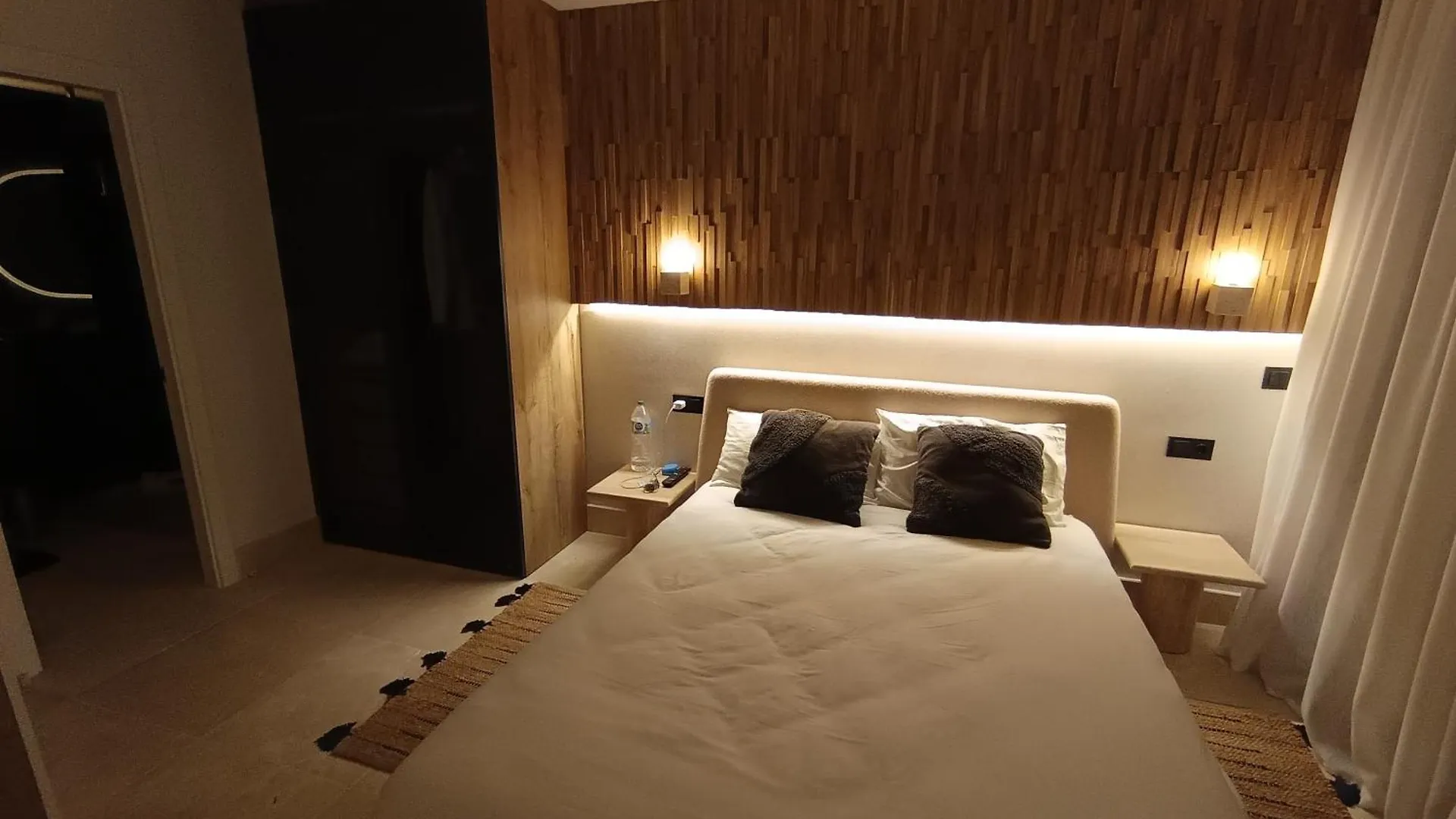 Bahia De La Plata Apartamento Estepona
